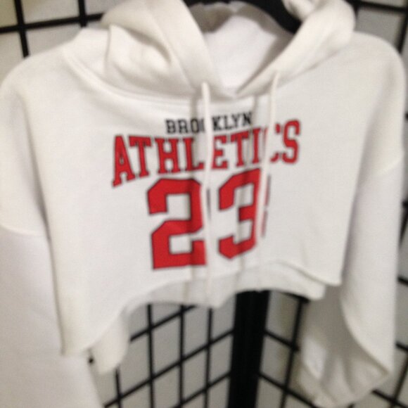 New Cute top, Small/Med, pull string Hoodie - Picture 16 of 16